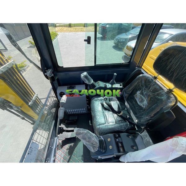 Міні екскаватор Gunter Grossmann GG3000 гусеничний 3000 кг з поворотною стрілою, двигун Kubota/Yanmar/Perkins, глибина копання 2300 мм GG3000 фото